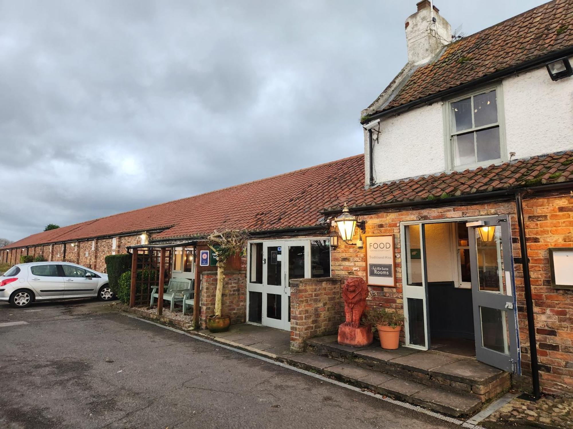 Red Lion Inn & Motel York Exterior foto